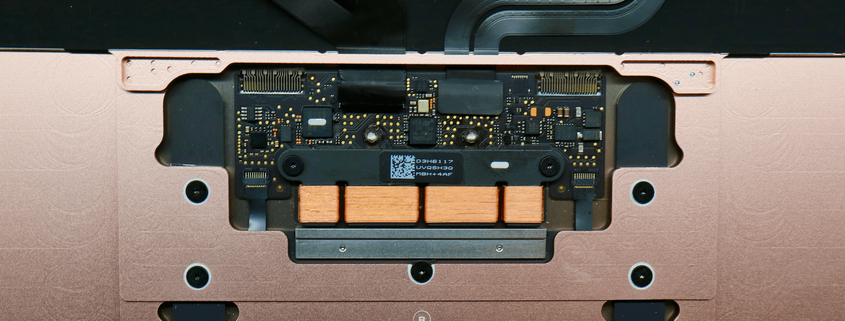 Тачпад в macbook 12 retina с технологией Force touch Тачпад в macbook 12 retina с технологией Force touch