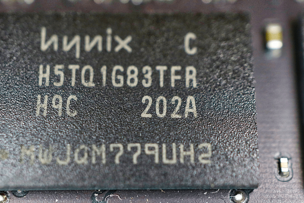Чип памяти Hynix